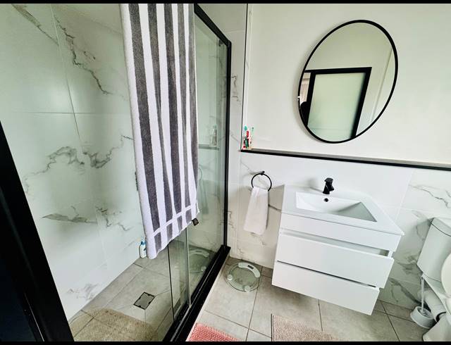 3 BEDROOM FLAT FOR SALE IN WATERFALL